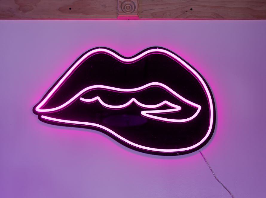 Lips Neon Art