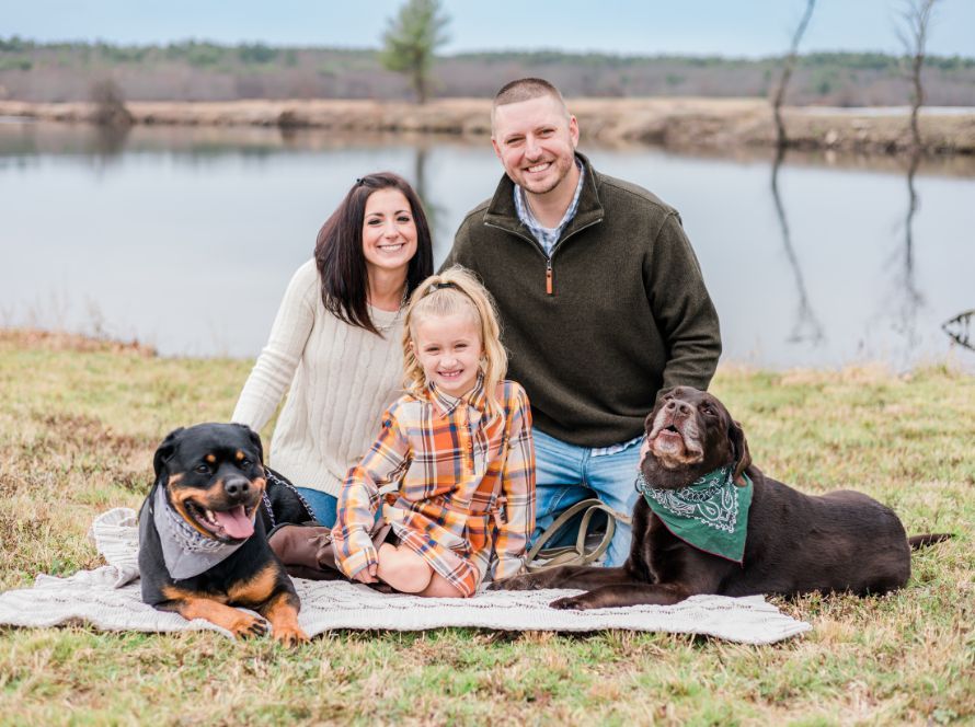 Auburn, MA family photo with dog