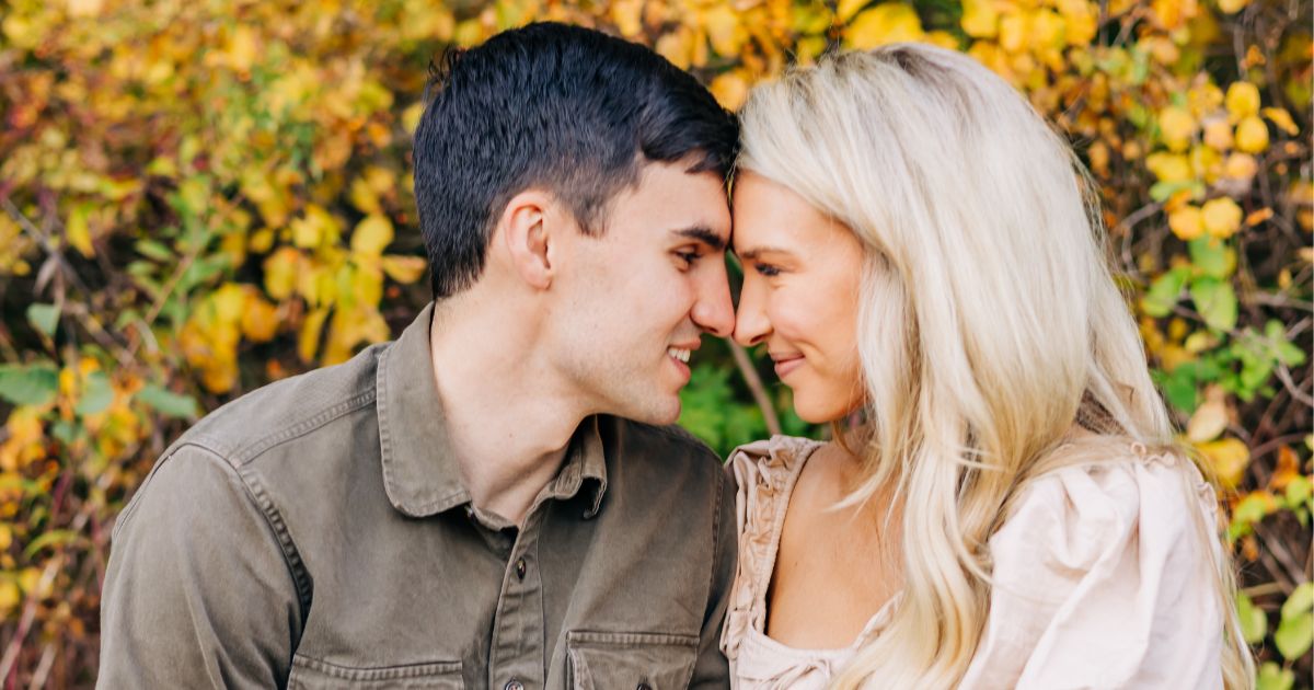 when to do engagement photos
